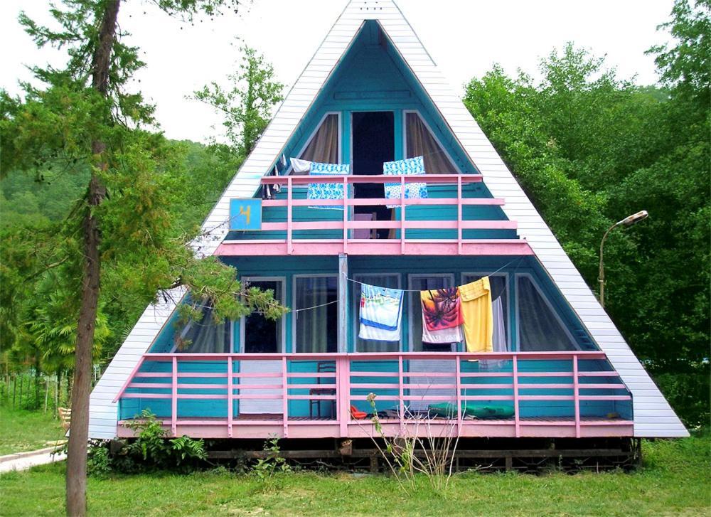 Золотая Бухта База Отдыха Pitsunda Exterior foto